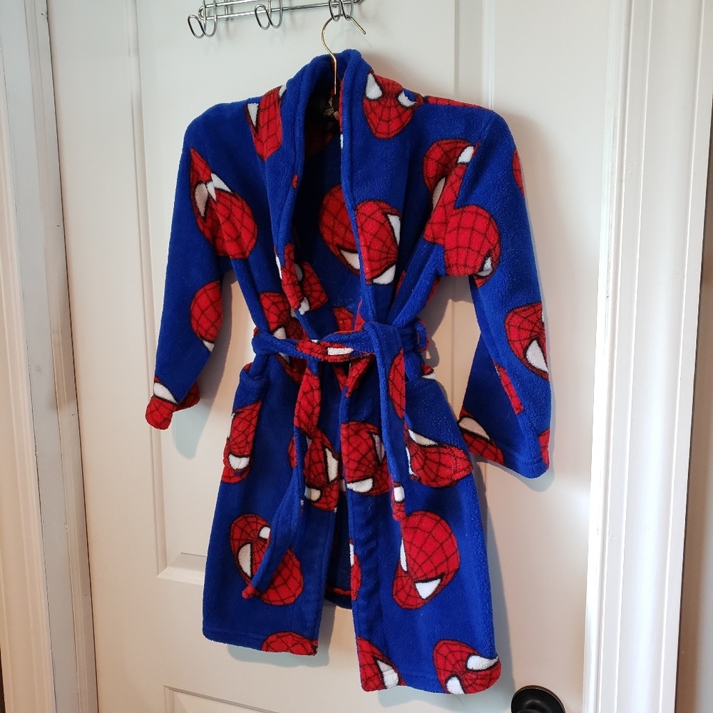 Boys Spiderman Fleece Robe with pockets - Size 6/7